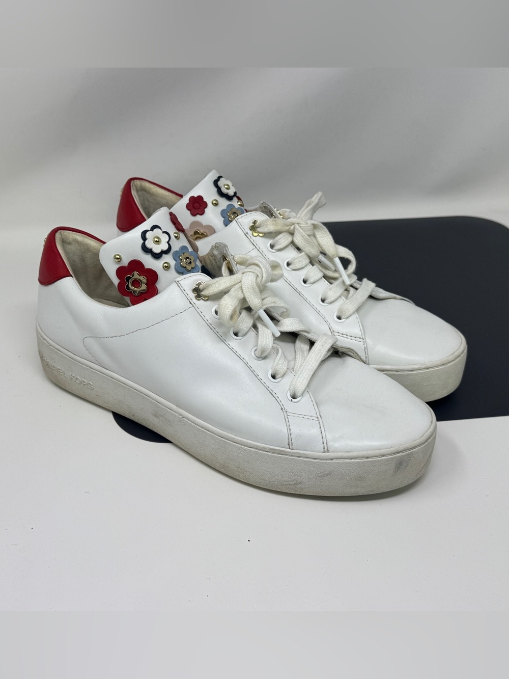 Michael Kors Mindy Floral Sneakers size 9.5